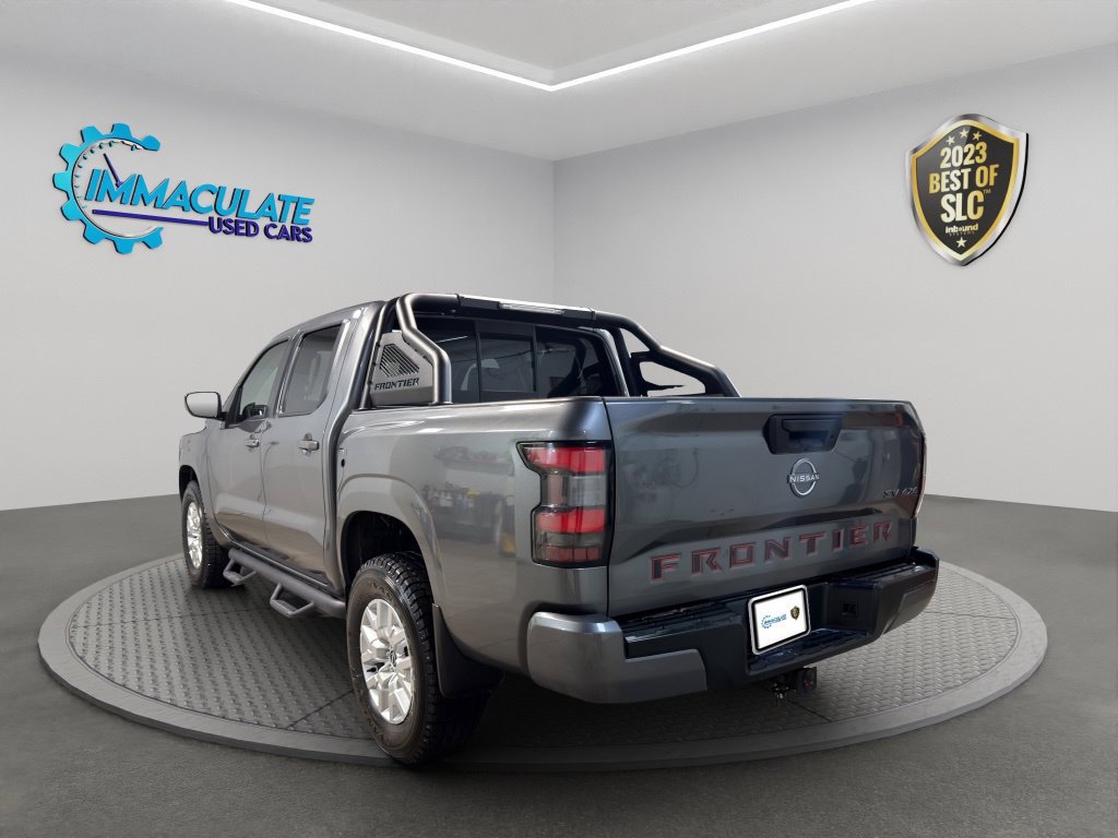Used 2022 Nissan Frontier SV AWD/4WD image 3