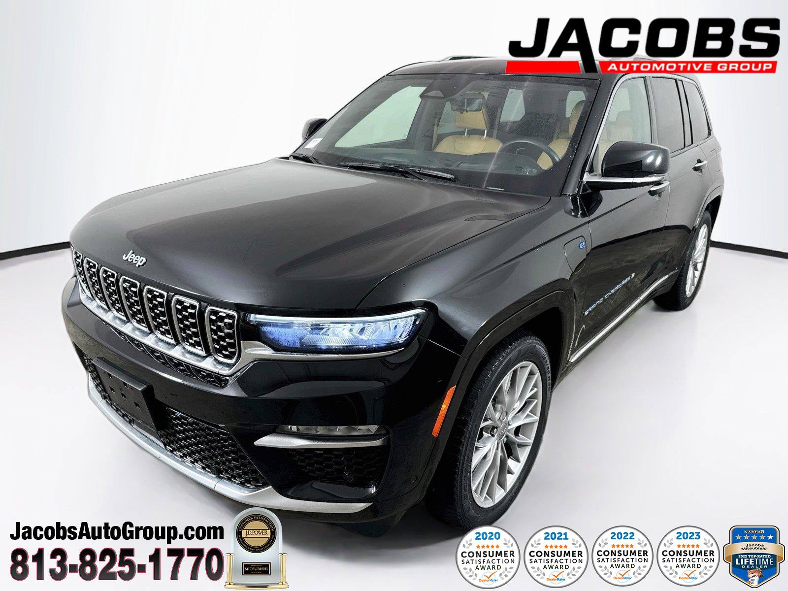 Used 2023 Jeep Grand Cherokee Summit w/ Advanced Protech Group IV AWD/4WD image 1