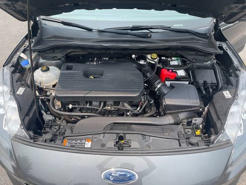 Used 2020 Ford Escape Titanium AWD/4WD image 11
