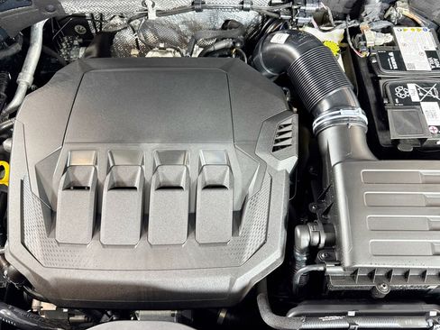 New 2025 Audi Q3 2.0T Premium image 27