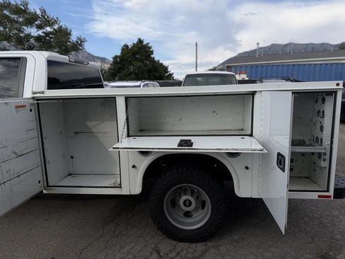 Used 2022 Chevrolet Silverado 3500 W/T w/ WT Convenience Package AWD/4WD image 39