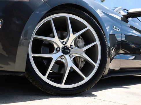 Used 2019 Ford Mustang GT image 24