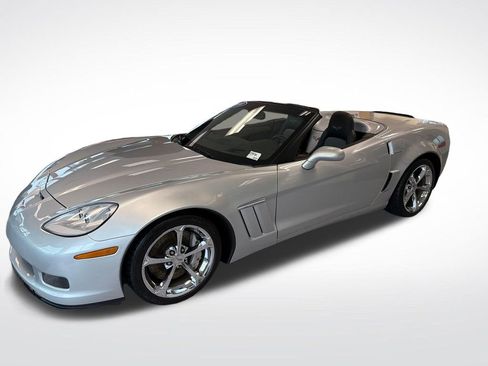 Used 2010 Chevrolet Corvette Grand Sport w/ Preferred Equipment Group RWD image 11