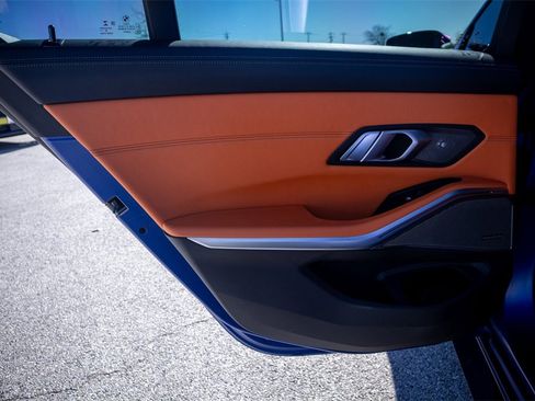 Used 2021 BMW M3 Competition w/ Parking Assistance Package image 30