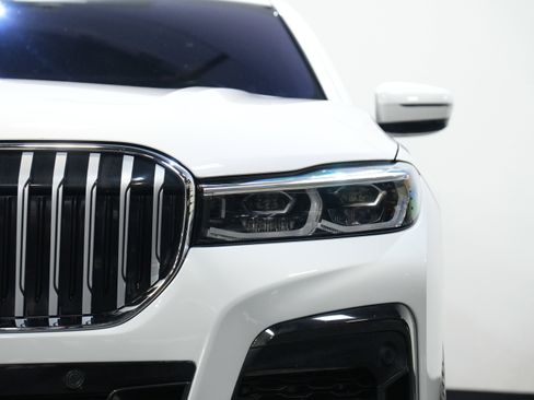 Used 2020 BMW 750i xDrive image 10