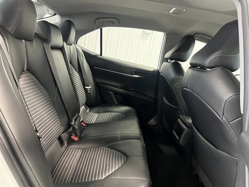 Used 2024 Toyota Camry SE image 21