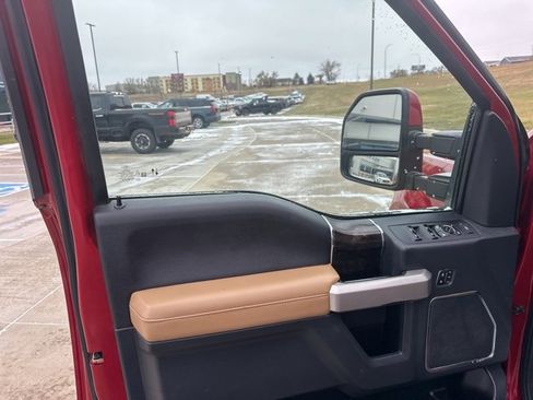 Used 2022 Ford F250 Lariat w/ Lariat Value Package image 12