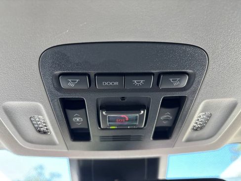 Used 2024 Toyota Camry XSE FWD image 21