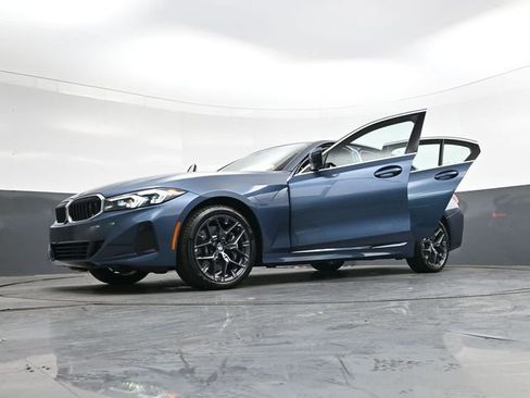 Used 2025 BMW 330i Sedan image 46