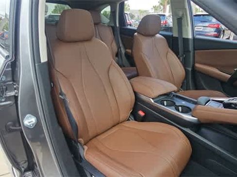 Used 2025 Acura RDX SH-AWD w/ Technology Package image 15