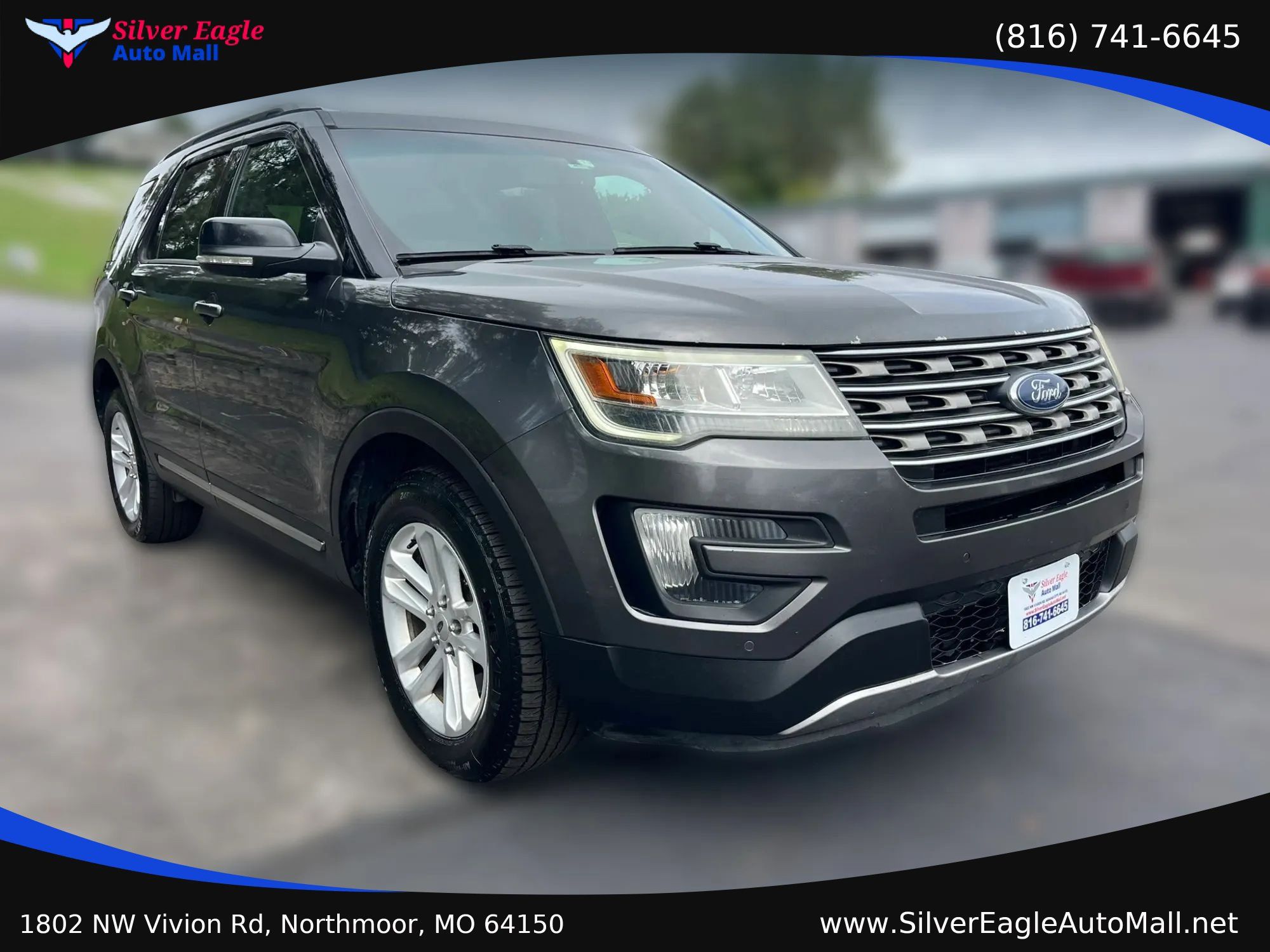 Used 2016 Ford Explorer XLT w/ Equipment Group 202A FWD image 3
