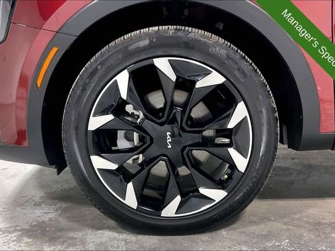 Used 2025 Kia Sorento EX w/ Panoramic Sunroof Package FWD image 10
