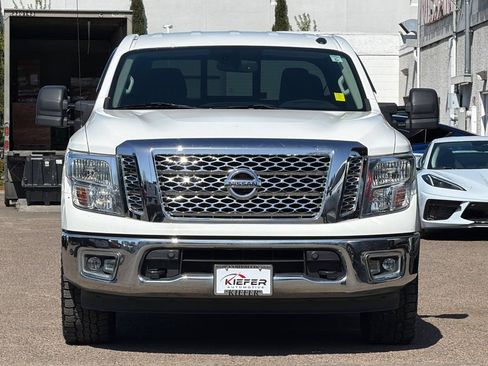 Used 2019 Nissan Titan SV w/ SV Convenience Package AWD/4WD image 49