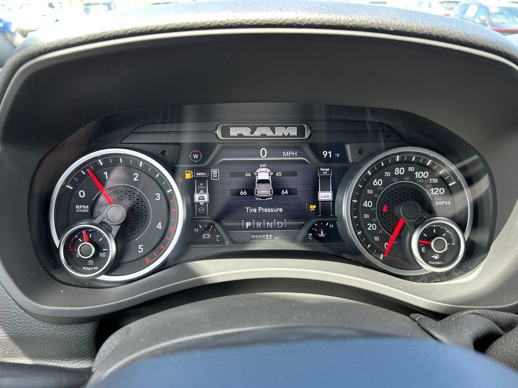 New 2026 RAM 2500 Big Horn AWD/4WD image 23