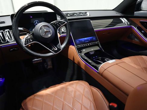 Used 2024 Mercedes-Benz S 580e 4MATIC Sedan image 22