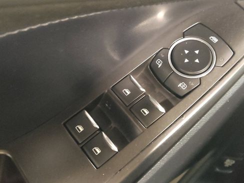 Used 2020 Ford Explorer XLT image 27