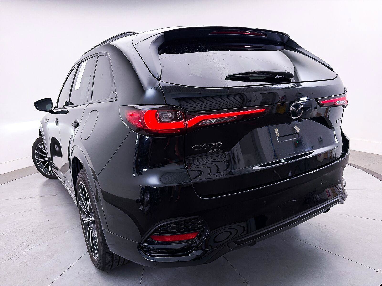 Certified 2026 MAZDA CX-70 3.3 Turbo S w/ Premium Package AWD/4WD image 4