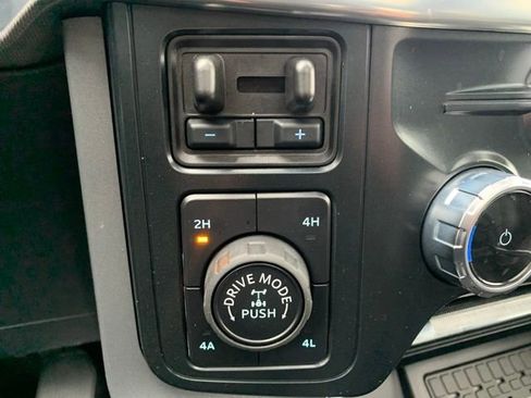 Certified 2025 Ford F150 Lariat w/ Equipment Group 502A High image 26