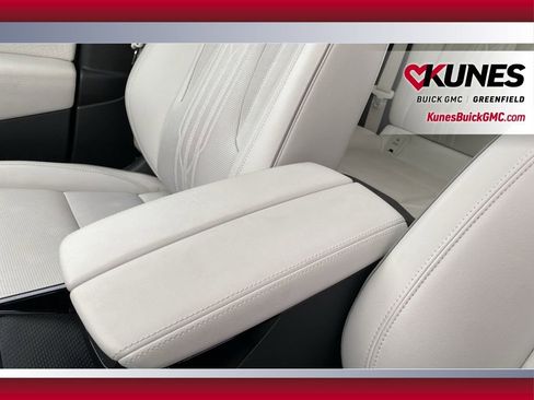 New 2025 Buick Envision Avenir image 30