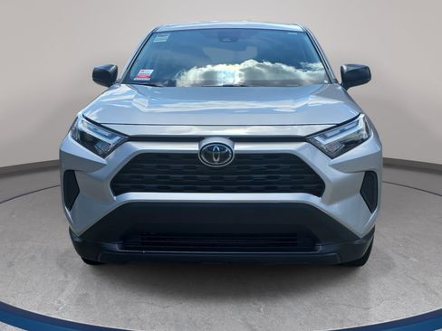 Used 2023 Toyota RAV4 LE FWD image 2