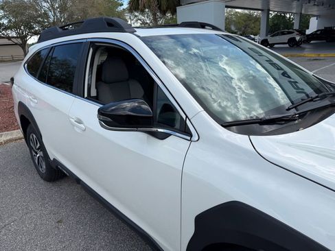 Used 2025 Subaru Outback Premium image 16