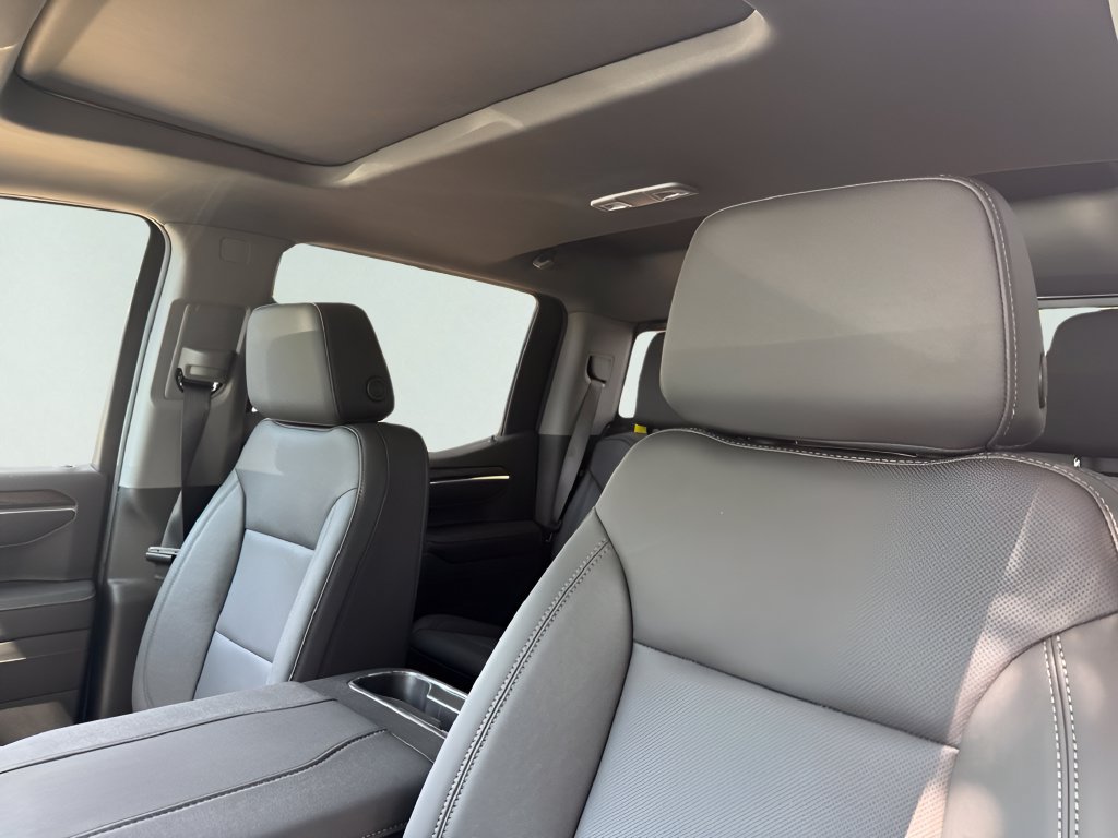 New 2026 GMC Sierra 1500 SLT AWD/4WD image 10