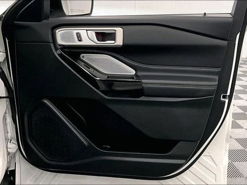 Used 2024 Ford Explorer ST w/ Technology Package image 22