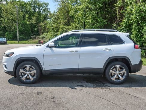 Used 2019 Jeep Cherokee Limited AWD/4WD image 3