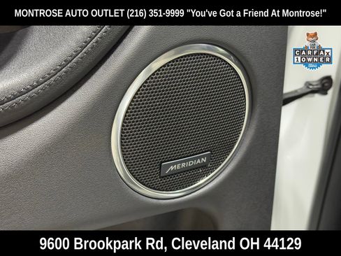 Used 2025 Land Rover Discovery Sport S image 37