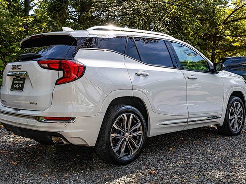 Used 2020 GMC Terrain Denali image 6