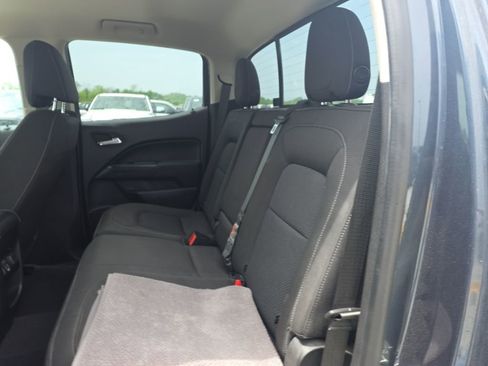 Used 2019 Chevrolet Colorado LT w/ LT Convenience Package AWD/4WD image 12