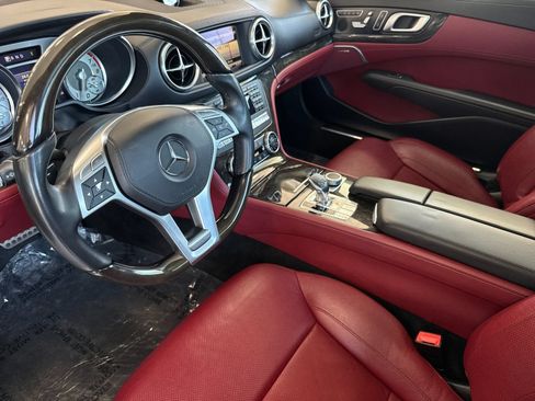 Used 2016 Mercedes-Benz SL 550 image 10
