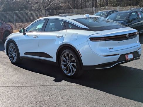 Certified 2025 Toyota Crown Limited image 6