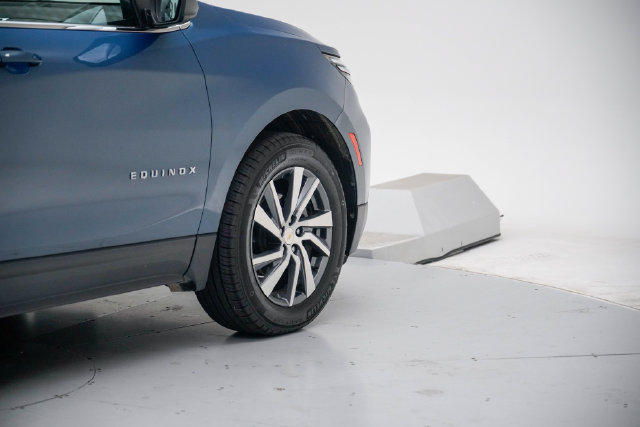 Used 2024 Chevrolet Equinox LT FWD image 8