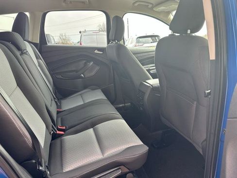 Used 2018 Ford Escape SE image 5