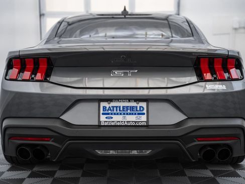 Used 2024 Ford Mustang GT RWD image 6