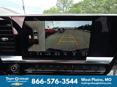 New 2026 Chevrolet Silverado 2500 LTZ w/ LTZ Premium Package AWD/4WD image 23