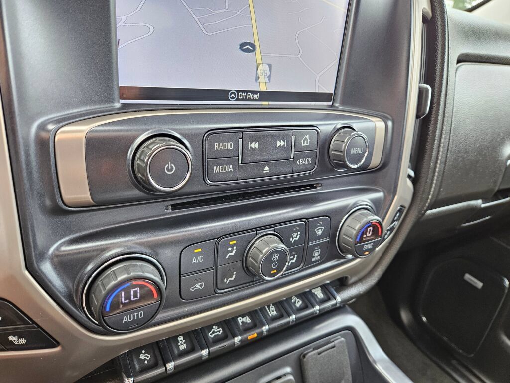 Used 2018 GMC Sierra 3500 Denali w/ Duramax Plus Package AWD/4WD image 27