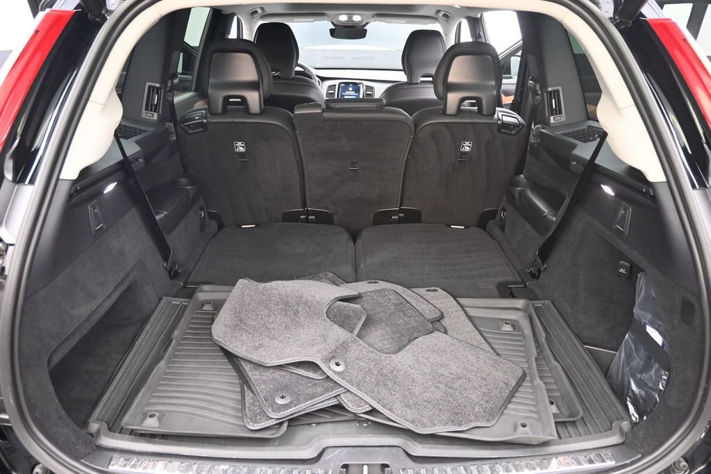 Certified 2023 Volvo XC90 B6 Plus w/ Protection Package Premier AWD/4WD image 17