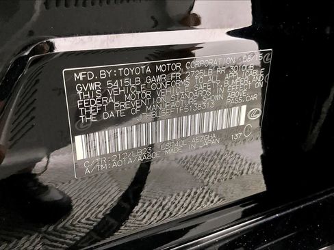 Used 2015 Lexus LS 460 w/ Comfort Package image 35