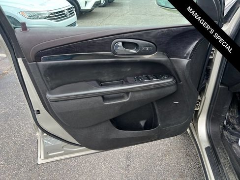 Used 2016 Buick Enclave Leather FWD image 13