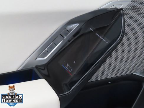 Used 2023 BMW 760i xDrive w/ Executive Package image 26