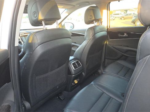 Used 2017 Kia Sorento EX w/ EX Advanced Touring Package AWD/4WD image 9