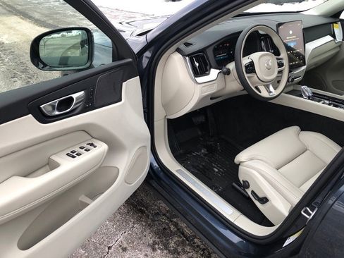 New 2026 Volvo XC60 T8 Ultra w/ Protection Package Premier image 10