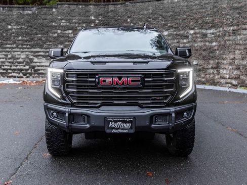 Used 2025 GMC Sierra 1500 AT4X image 3