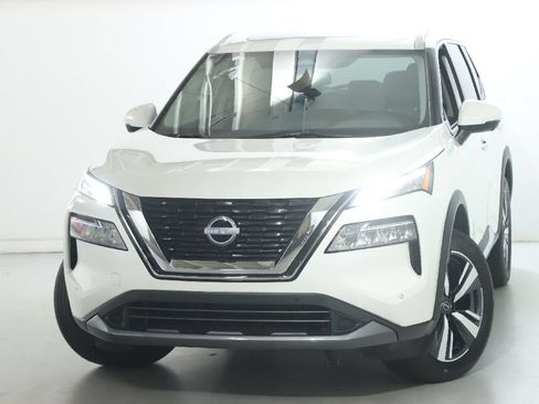 Certified 2023 Nissan Rogue SL w/ SL Premium Package AWD/4WD image 3