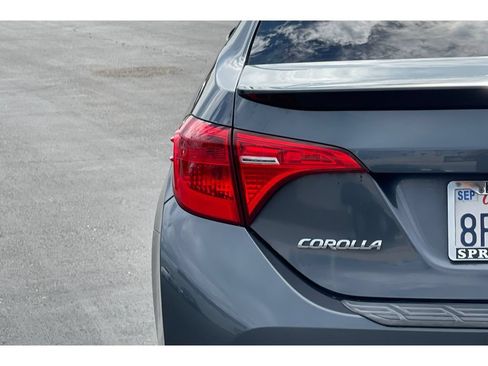 Used 2019 Toyota Corolla SE w/ Carpet Mat Package (TMS) FWD image 15