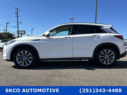 Used 2019 INFINITI QX50 Luxe w/ Navigation Package image 2
