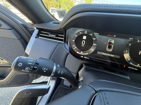 Used 2023 Land Rover Range Rover Sport SE Dynamic AWD/4WD image 33