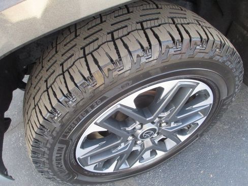 Used 2024 Toyota Tundra Limited image 12